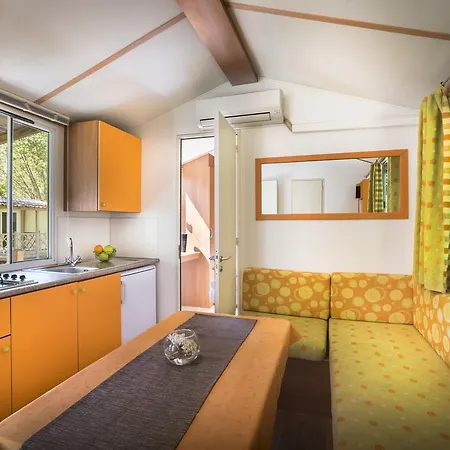 Feriepark Standard Mobile Home Medveja 3*